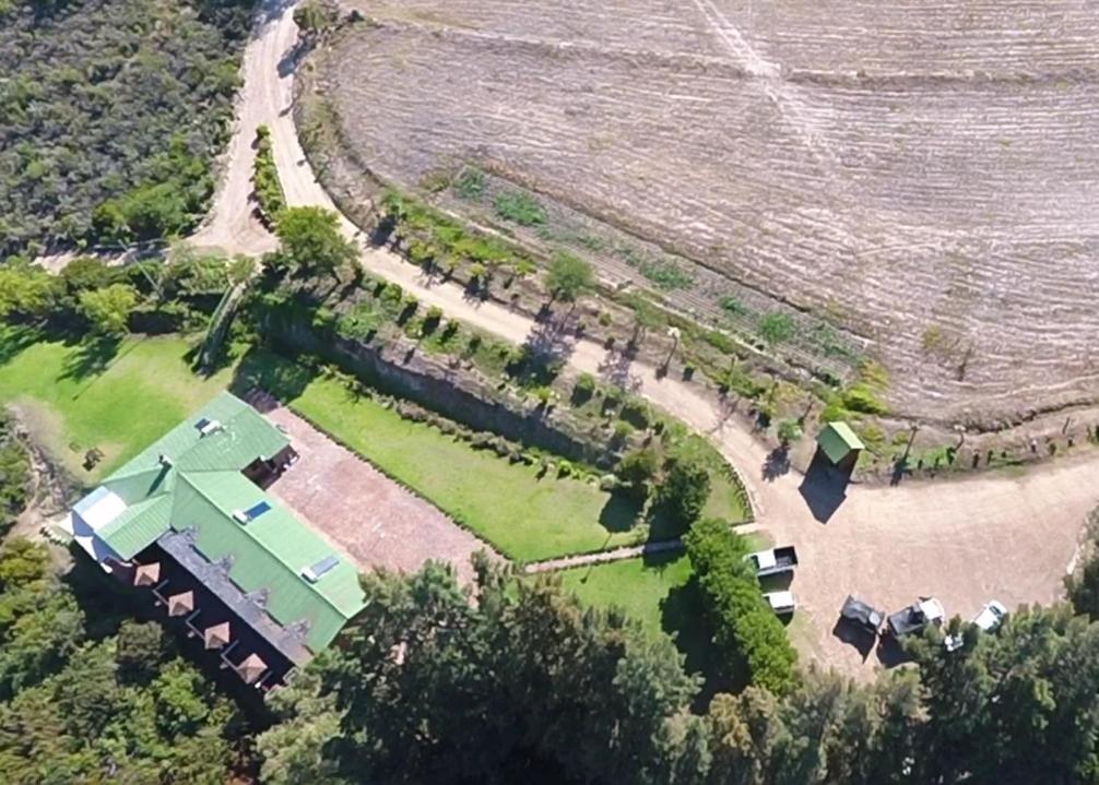 Eagle Falls Country & Adventures Lodge